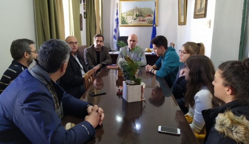 Παρουσίαση του συστήματος «Leros Treasure Hunting» από μαθητές του Λυκείου Λέρου