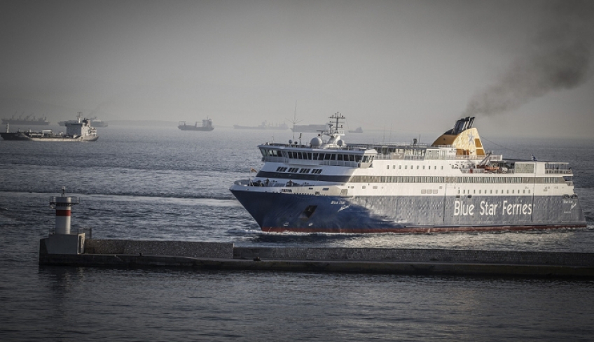 Blue Star Delos: Συναγερμός με κρούσμα σε γκρουπ 23 Γάλλων μαθητών, στον Πειραιά ο ΕΟΔΥ