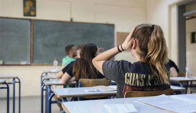 Οι μισοί Έλληνες μαθητές αποτυγχάνουν στα μαθηματικά, το 30% στην ανάγνωση – Αποκαρδιωτικά στοιχεία σε έκθεση της ΕΕ