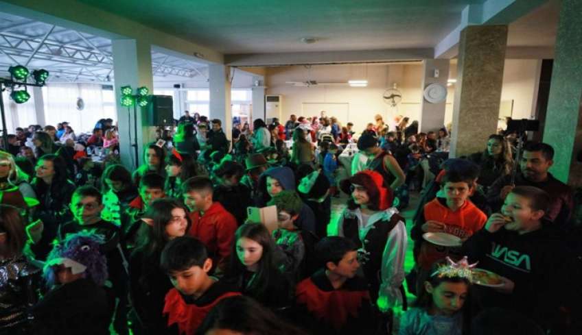 Με πολύ κέφι και διασκέδαση το πάρτυ του δημοτικού σχολείου Ζηπαρίου στο ξεν. Ήλιος