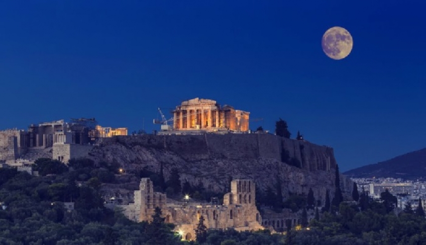Σούπερ «Πανσέληνος των σκουληκιών» με... εαρινή ισημερία - Σήμερα το σπάνιο φαινόμενο
