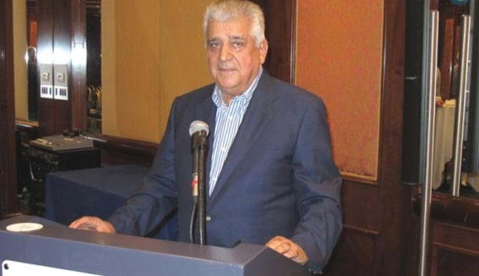 Βάσος Μηναϊδης : «…δεν μπορώ να φανταστώ ευτυχισμένους Έλληνες σε μια δυστυχισμένη χώρα»
