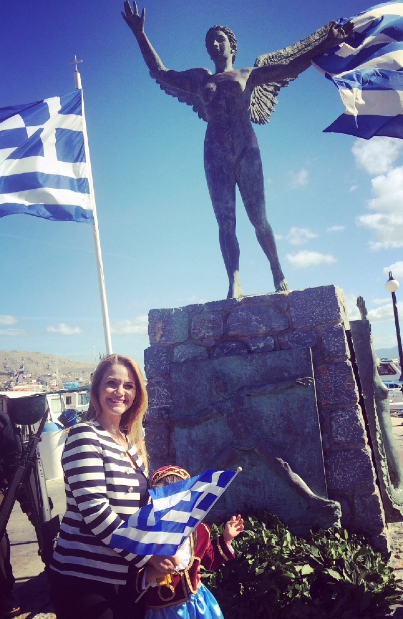 Τον Κυριάκο Μητσοτάκη και τη ΝΔ εκπροσώπησε η Μίκα Ιατρίδη στην Κάλυμνο, στις εκδηλώσεις για την εθνική επέτειο της 28ης Οκτωβρίου 1940.