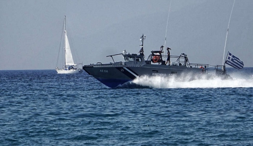 Άγρια καταδίωξη στην Σάμο με ρίψη προειδοποιητικών βολών για την σύλληψη διακινητή
