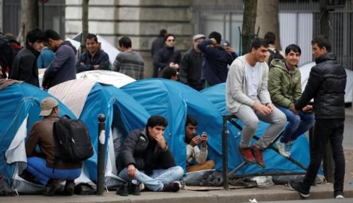 Η Ζούγκλα του Καλαί "μετακομίζει" στους δρόμους του Παρισιού - ΦΩΤΟ