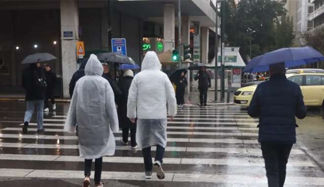 Καιρός σήμερα: Βροχές, καταιγίδες και αφρικανική σκόνη,