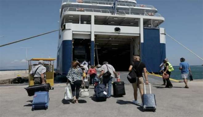 Εκπτώσεις σε ακτοπλοϊκά εισιτήρια για τη μετάβαση αναπληρωτών εκπαιδευτικών στην περιοχή τοποθέτησής τους