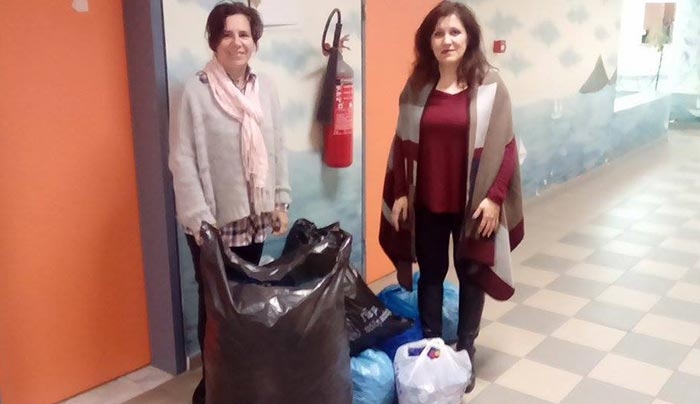 ΕΝΕΡΓΩ ΕΝ ΚΩ: Παράδοση καπακιών από το 1ο Δημοτικό σχολείο Κω για αναπηρικό καροτσάκι (φωτό)