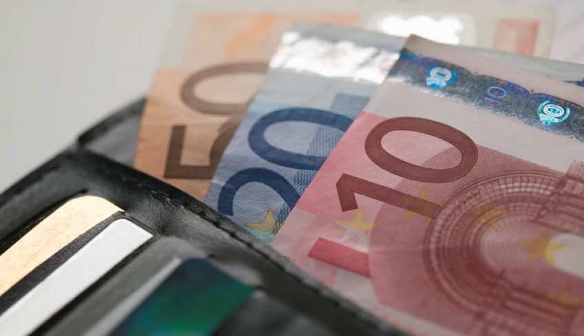 Ερχεται διπλή αύξηση στους μισθούς του ιδιωτικού τομέα