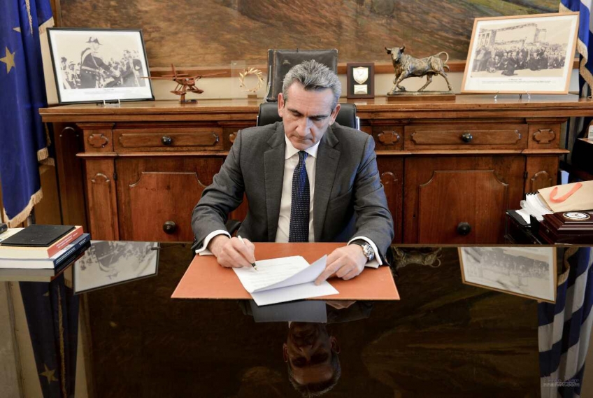 Την στελέχωση των Διευθύνσεων Τεχνικών Έργων της ΠΝΑΙ, σε Κυκλάδες και Δωδεκάνησα, ζητά ο Περιφερειάρχης, Γιώργος Χατζημάρκος, από τον Υπουργό Εσωτερικών, Αλέξη Χαρίτση