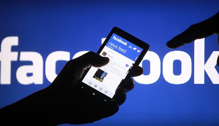 To Facebook θα φιλοξενεί το ίδιο ειδήσεις από websites