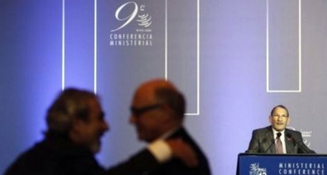 Ιστορική μέρα για τον ΠΟΕ: Παγκόσμια εμπορική συμφωνία αξίας 1 τρισ. δολαρίων
