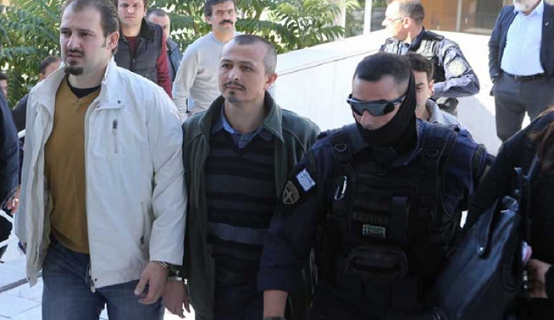 Η Τουρκία ζητάει τη συμβολή της Interpol για τη σύλληψη και έκδοση των "8"