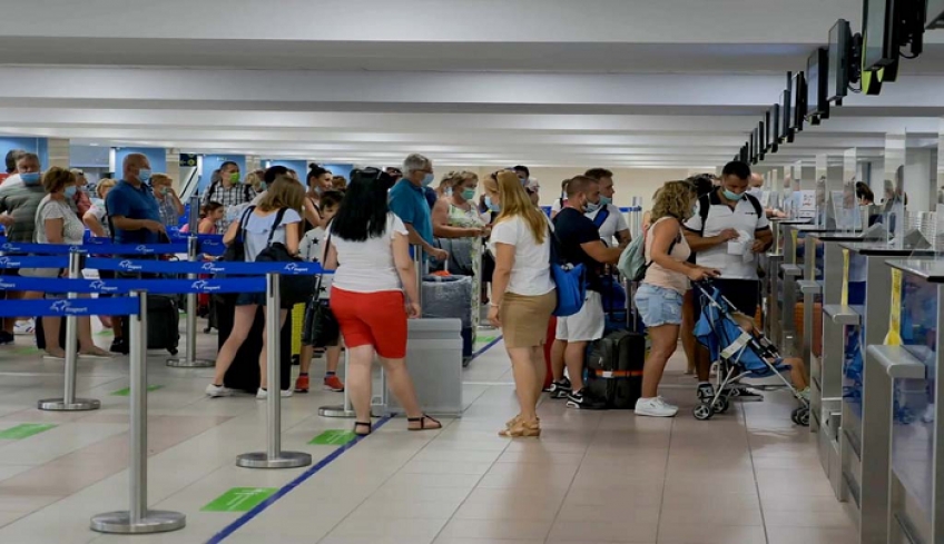2.849.447 αλλοδαποί τουρίστες διακινήθηκαν στη Ρόδο στο 11μηνο 2021