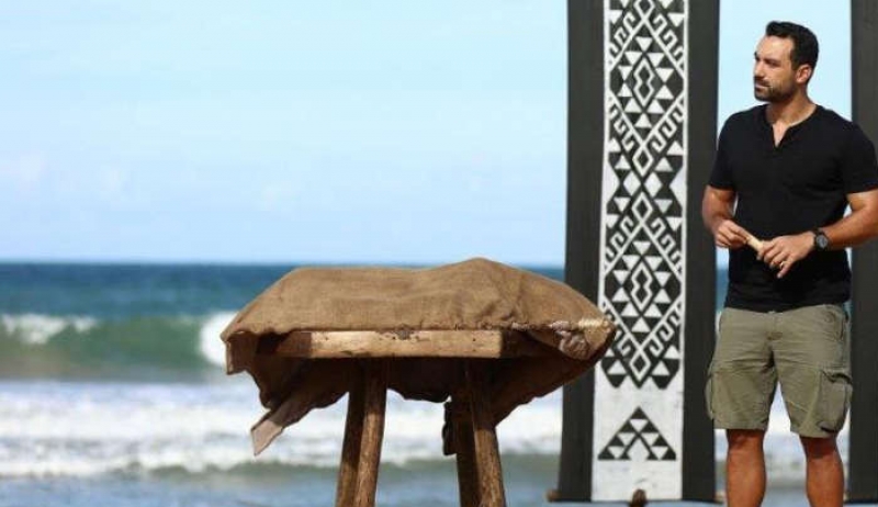 Survivor 2: Μάχη για την ασυλία δίνουν Διάσημοι και Μαχητές [βίντεο]