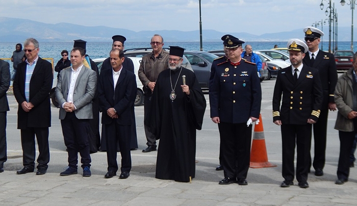Η κατάθεση στεφάνων σήμερα το πρωί στην Κω. Δείτε Φωτογραφίες