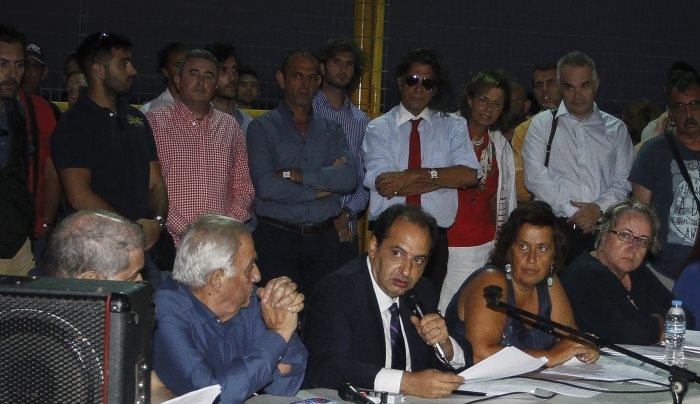 Κάτοικοι στο Μάτι καταγγέλλουν υπουργούς για ειρωνική και απαξιωτική συμπεριφορά στην ενημέρωση για τη φονική φωτιά