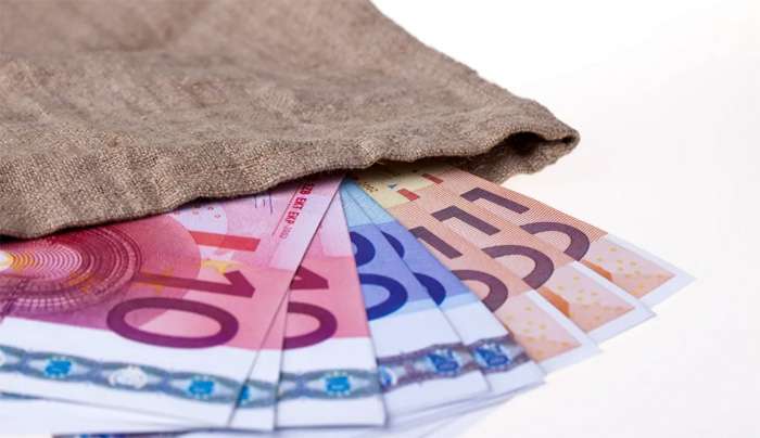 Αντίστροφη μέτρηση για τις πληρωμές e-ΕΦΚΑ και ΔΥΠΑ έως τις 2 Ιανουαρίου