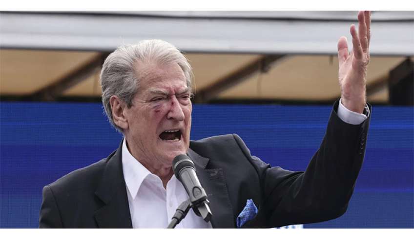 Αλβανία: Σε κατ' οίκον κράτηση τέθηκε ο Σαλί Μπερίσα -Για διαφθορά ερευνάται ο πρώην πρόεδρος και πρωθυπουργός