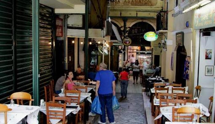 Προειδοποιητικό καμπανάκι από τον ΦΠΑ; 55 εκατ. ευρώ λιγότερα τα έσοδα από τον στόχο