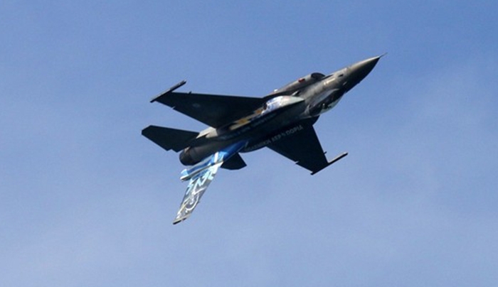 Ψάχνουν στη Γαύδο το μαύρο κουτί του F-16