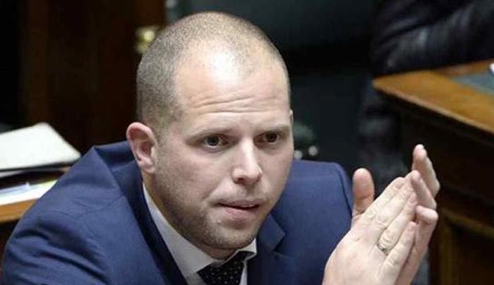 Βέλγος υπουργός για Μουζάλα: Λέει ψέμματα, ποτέ δεν είπα να πνίγουν οι Ελληνες τους μετανάστες!