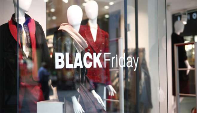 Black Friday 2025: Πότε «πέφτει» – Ποια Κυριακή θα είναι ανοιχτά τα καταστήματα