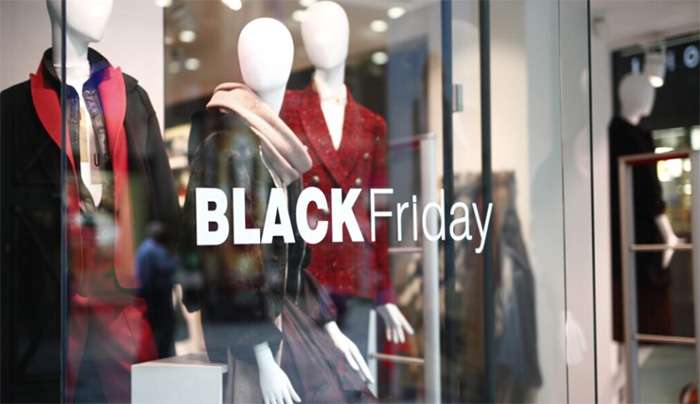 Black Friday 2025: Πότε «πέφτει» – Ποια Κυριακή θα είναι ανοιχτά τα καταστήματα