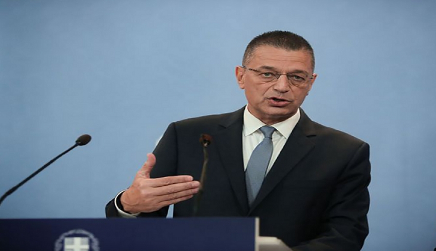 Αλκ. Στεφανής: Ξεκινά η πιλοτική χρήση των πλωτών φραγμάτων στο Αιγαίο