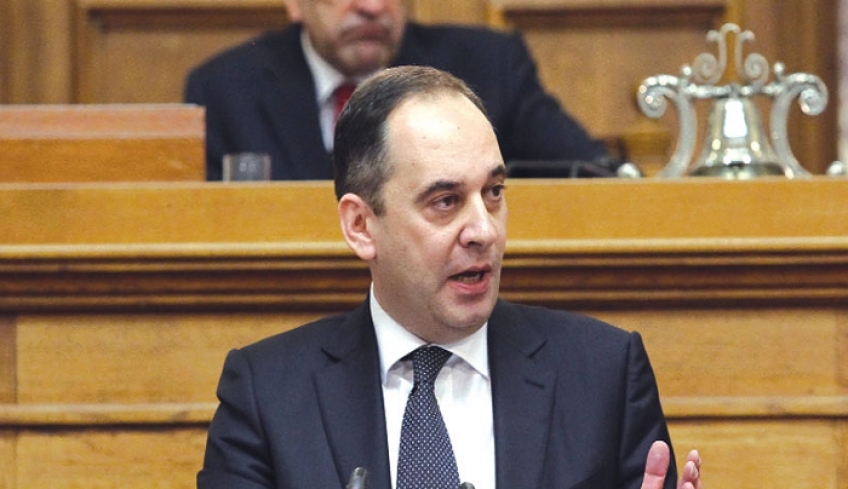 «Ηχηρή» απάντηση Πλακιωτάκη στις δηλώσεις Σαντορινιού