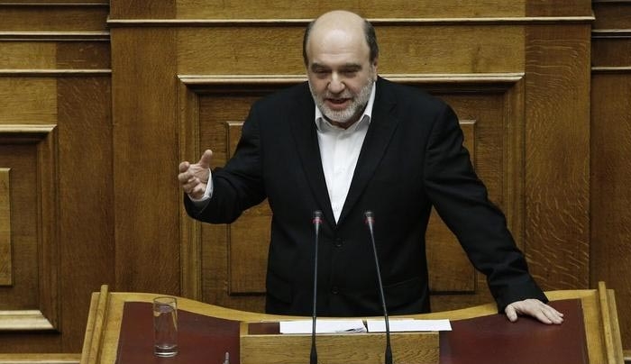 Αλεξιάδης: Κρατήστε τις αποδείξεις το 2016 και ...βλέπουμε