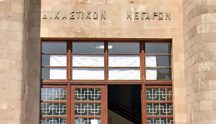 Λεριός κατηγορείται για κατάχρηση σε ασέλγεια των ανιψιών του!