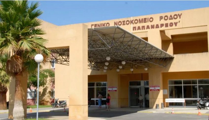 Με κορωνοϊό μεταφέρθηκε 59χρονος ναυτικός στο ΓΝΡ-9 κρούσματα στο πλοίο και ένας νεκρός