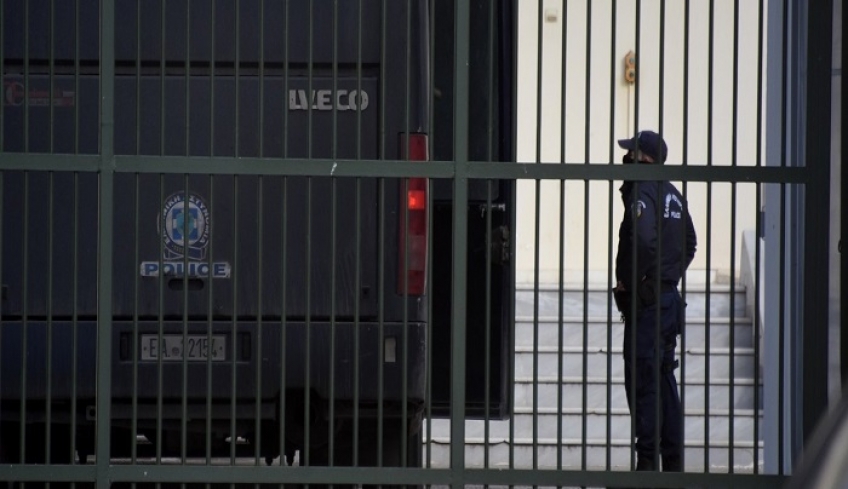 Σωφρονιστικοί υπάλληλοι: Δεν αρκεί η αλλαγή ταμπέλας