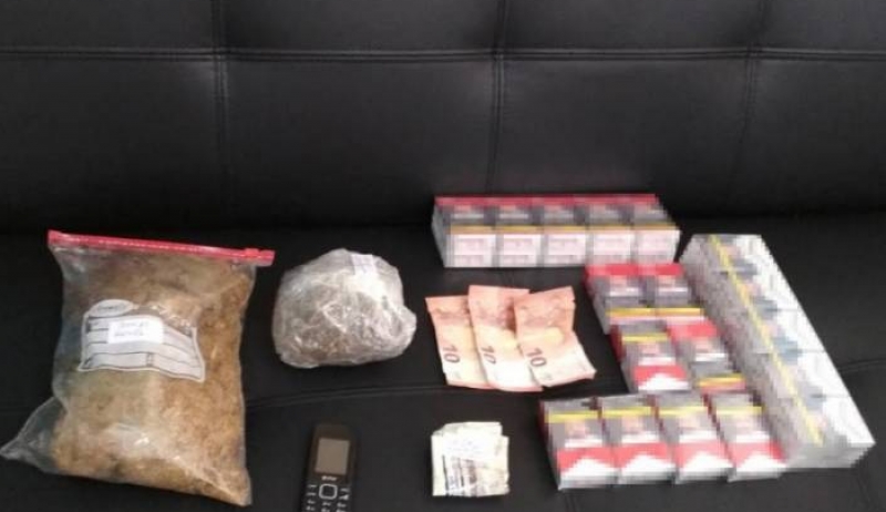 Συνελήφθη 44χρονος για κατοχή ναρκωτικών ουσιών και κατοχή λαθραίων καπνικών προϊόντων με σκοπό τη διάθεση τους στην Κάλυμνο