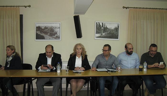 «Ο κος Χατζηκαλύμνιος προφανώς δεν έχει μάθει ακόμα να χειρίζεται σοβαρά θέματα…»