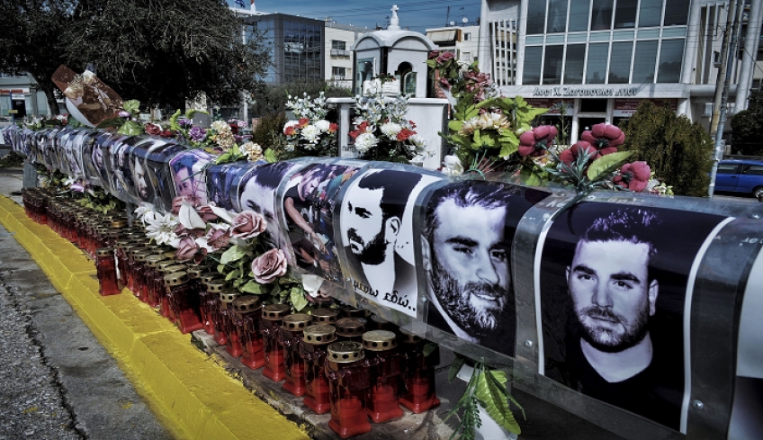 Μίνα Αρναούτη: Με  αγωγή ζητά 1,1 εκατ. ευρώ για το δυστύχημα με Παντελή Παντελίδη