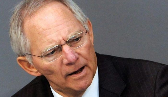 Προκλητικός Σόιμπλε: Οι Έλληνες ζουν πάνω από τις δυνατότητές τους