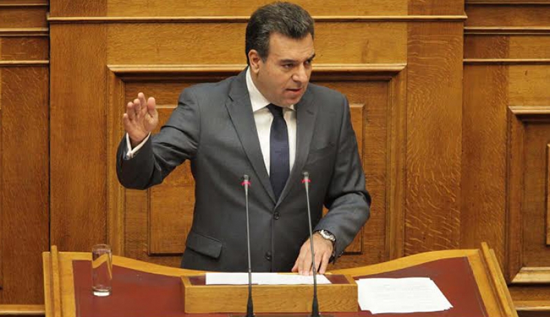 ΣΤΗ ΒΟΥΛΗ ΦΕΡΝΕΙ Ο ΜΑΝΟΣ ΚΟΝΣΟΛΑΣ ΤΟ ΖΗΤΗΜΑ ΤΟΥ ΔΙΚΑΣΤΙΚΟΥ ΜΕΓΑΡΟΥ ΚΩ