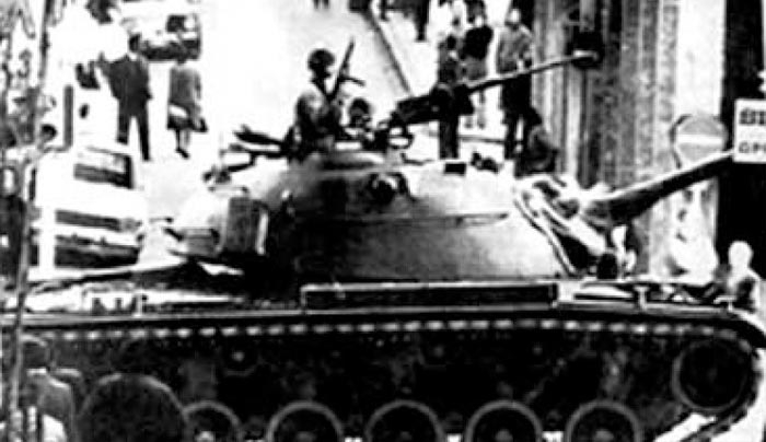 Μήνυμα του ΣΥΡΙΖΑ για τη συμπλήρωση 50 χρόνων από το χουντικό πραξικόπημα της 21ης Απριλίου