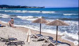Καιρός σήμερα: Άνεμοι 6 μποφόρ στην Αττική, έως 38 βαθμούς η θερμοκρασία στη χώρα – Πού θα βρέξει