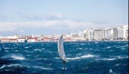 Καιρός αύριο: 39άρια και ισχυρούς ανέμους έως 8 μποφόρ
